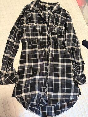 Athleta Black & White Plaid Button-Up Tunic Shirt size small